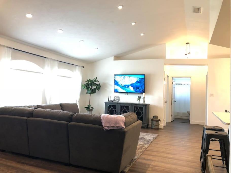Beautiful Home Across The Street From Lake June! Лейк Плесид Екстериор снимка